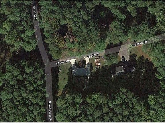 4th image of 215 Lessin Dr