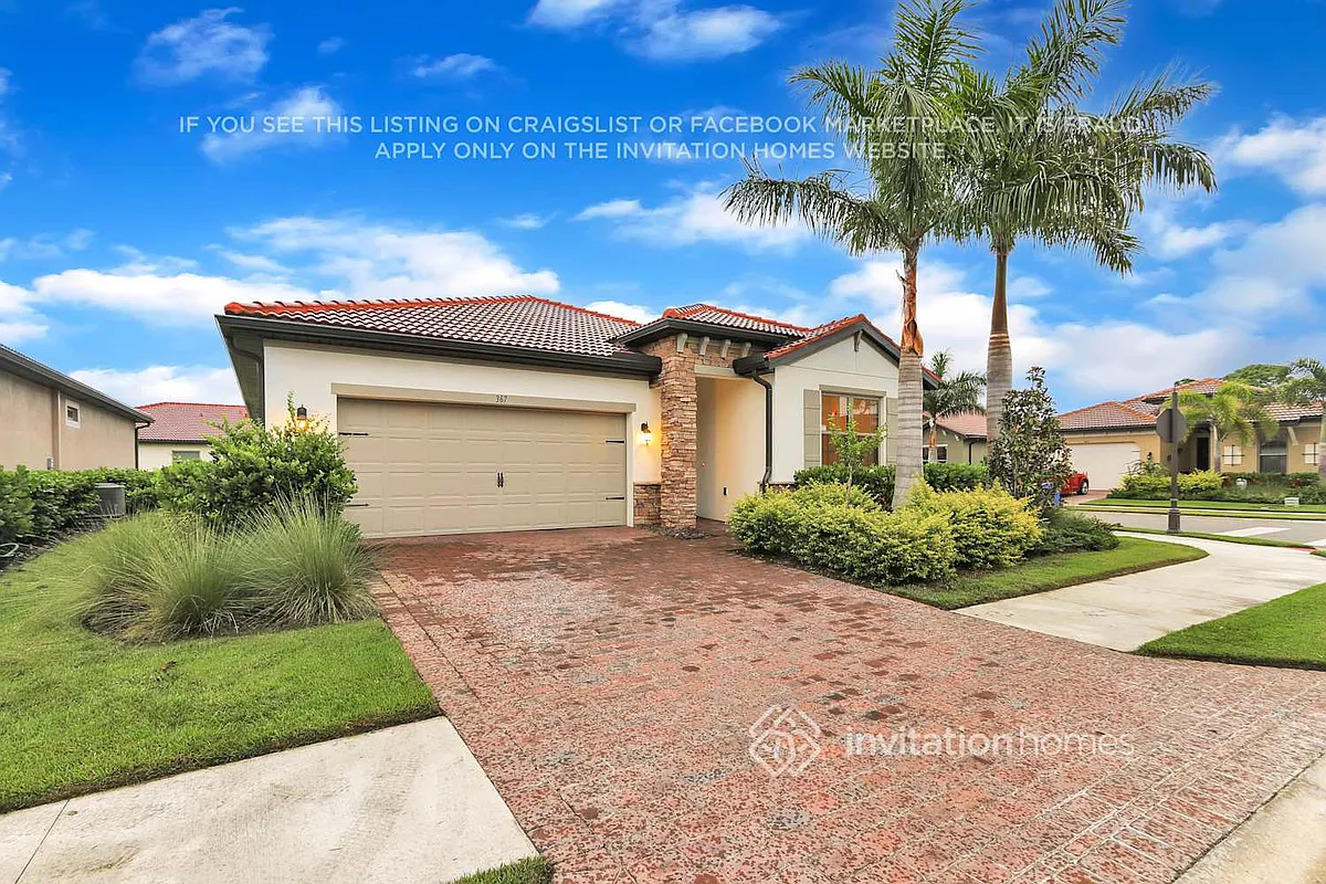 Building Photo - 367 Toscavilla Blvd
