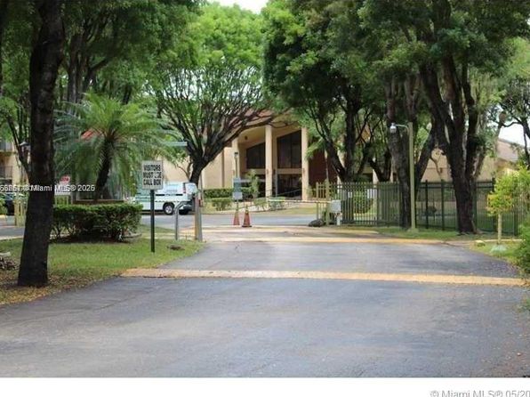 14211 N Kendall Dr #306E
