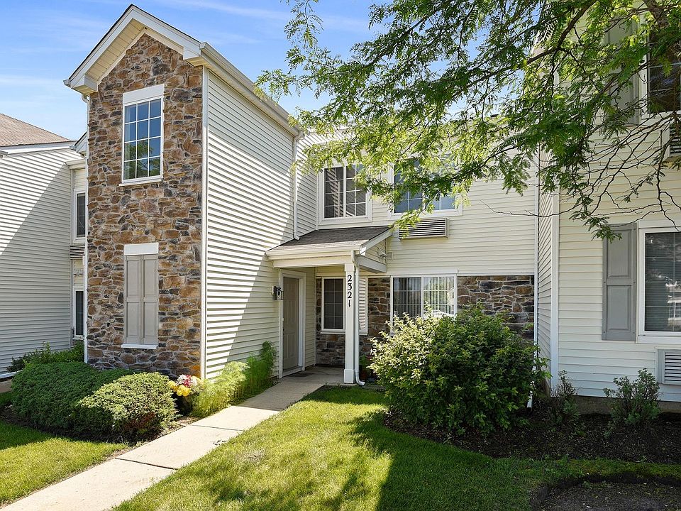 2321 Silverstone Dr, Carpentersville, IL 60110 Zillow