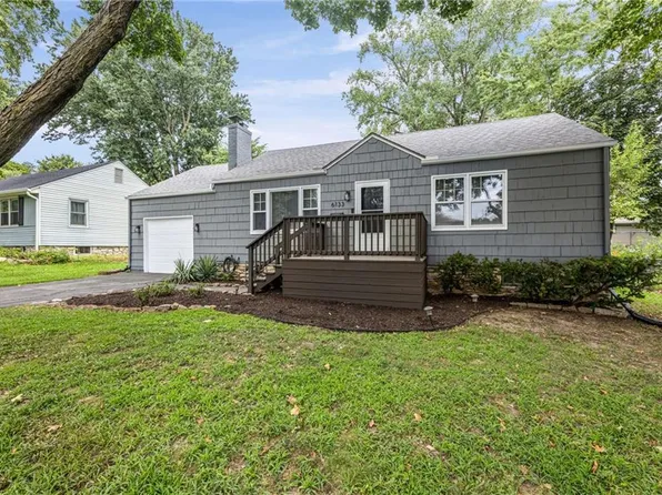 6133 Floyd St, Overland Park, KS 66202