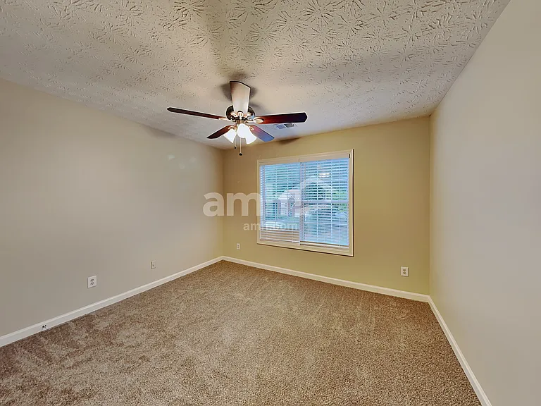825 Georgian Hills Dr — Photo 17