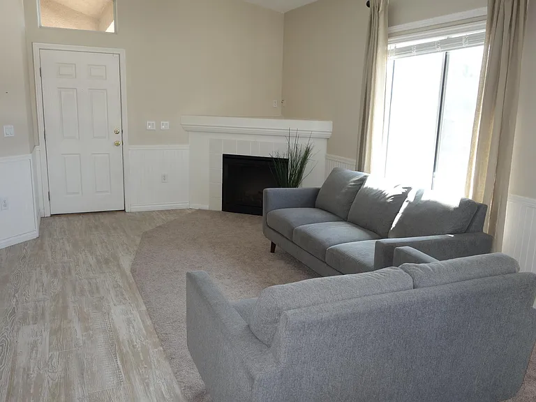 2305 W Horizon Ridge Pkwy #1323-1 — Photo 28