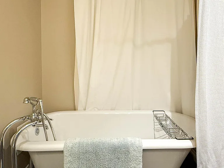2233 Alden Ln #2233 — Photo 17
