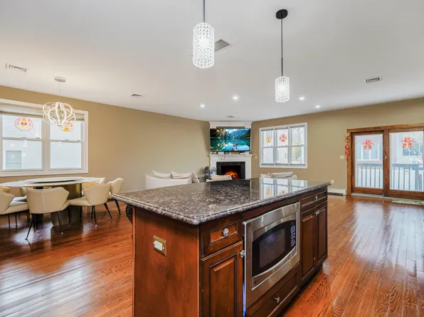 151a Waterbury Avenue image 27 of 33