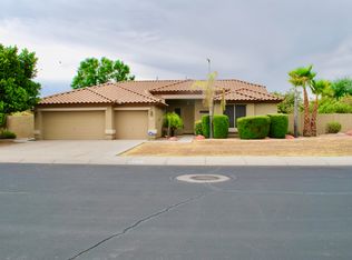 6919 W Saint John Rd, Glendale, AZ 85308