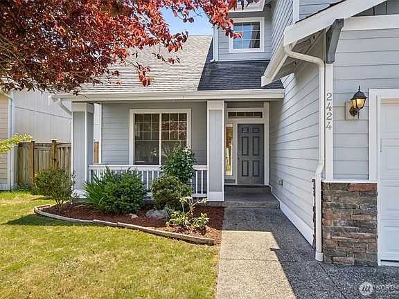 2nd image of 2424 165th Street E