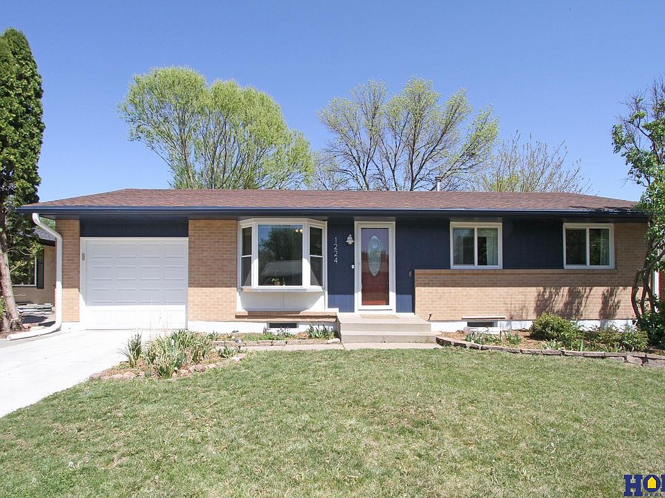 1st image of 1224 Argyll Pl