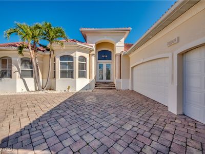 5207 Nautilus Dr, Cape Coral, FL, 33904