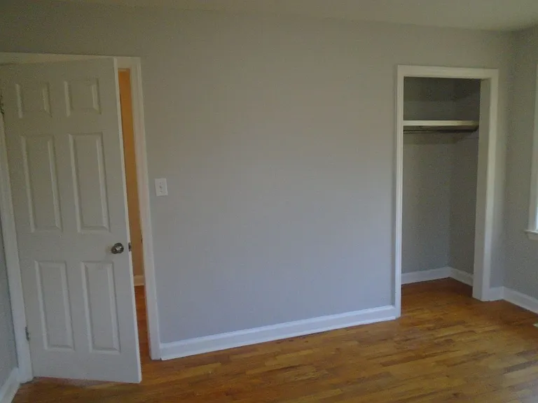 1115 Poplar Dr — Photo 9