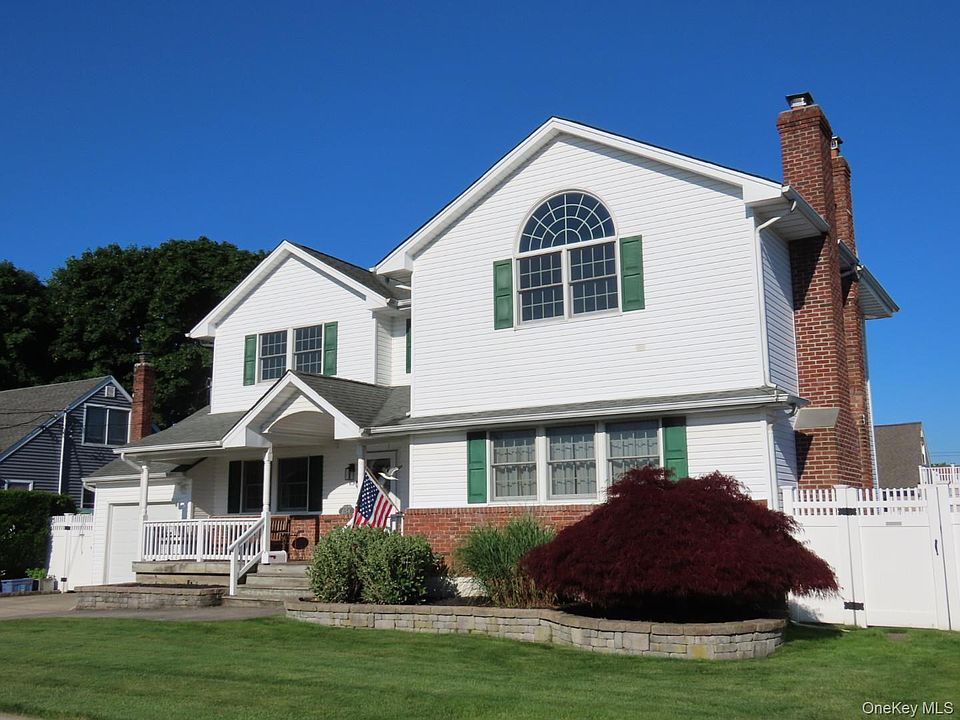 1st image of 654 Alwick Avenue