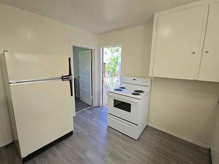 2350 Eye St — Photo 8