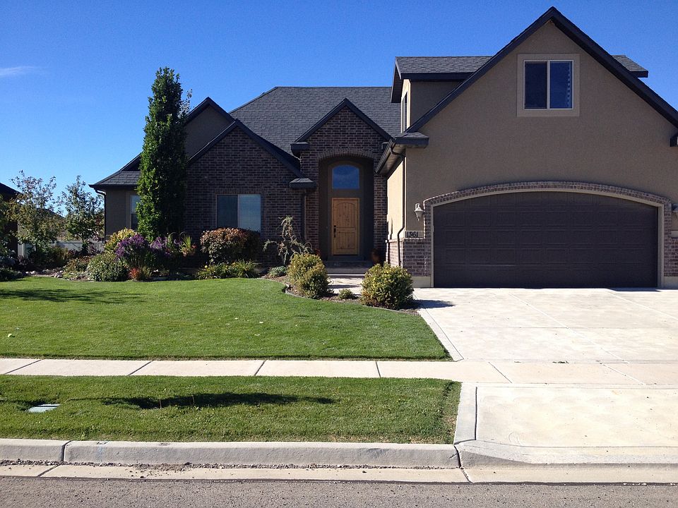 Ranch/Rambler Style Home