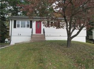 23 Maple Ln, Monroe, NY 10950