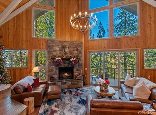 26621 Thunderbird Dr, Lake Arrowhead, CA 92352