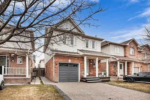15 Ridgemore Cres Photo 1