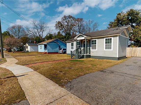 2nd image of 2454 Taylor Ave