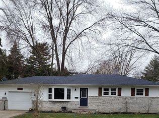1068 Indiana Ave, Marysville, MI