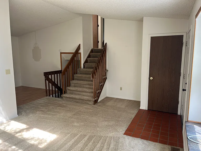 253 S Lincoln Ave — Photo 9