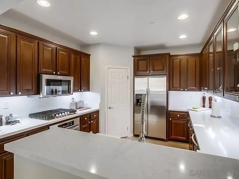 9240 Piantino Way — Photo 11