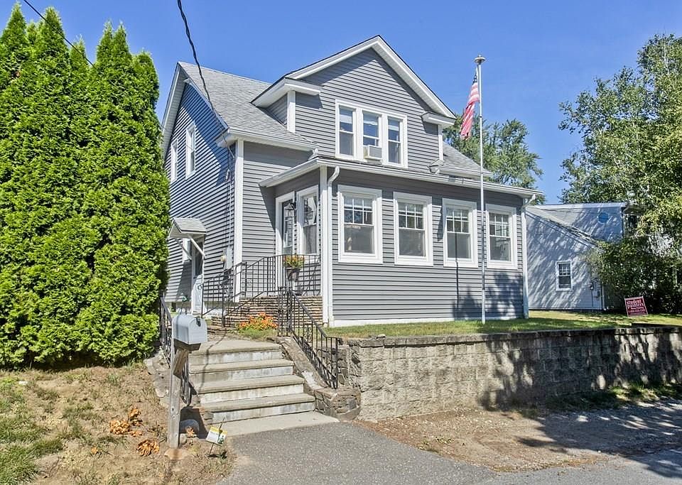 32 Lawn St, South Hadley, MA 01075 Zillow