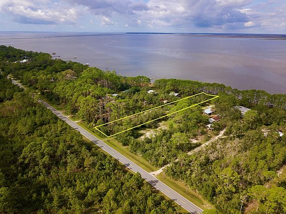 3rd image of 205 N Bayshore Dr