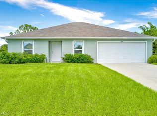 2725 NW 4th Ter, Cape Coral, FL 33993