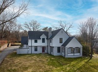 633 Bernardston Rd, Greenfield, MA 01301