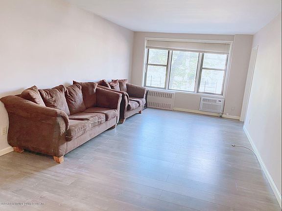 3rd image of 100 Colfax Ave APT 2U