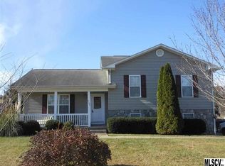 5195 Canary Ct, Granite Falls, NC 28630