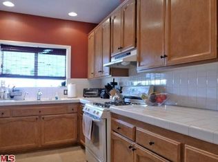 3985 Moore St APT 4, Los Angeles, CA 90066