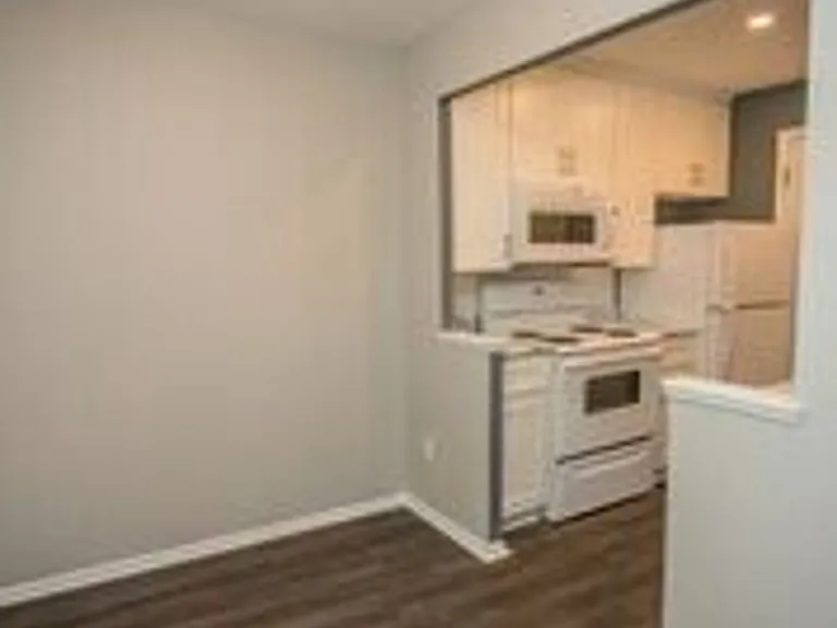 5850 W 130th St #104 — Photo 10