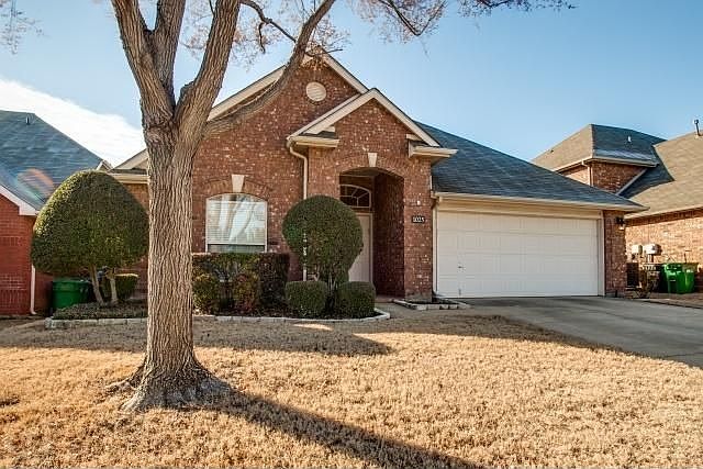 1st image of 1025 Sugarberry Ln