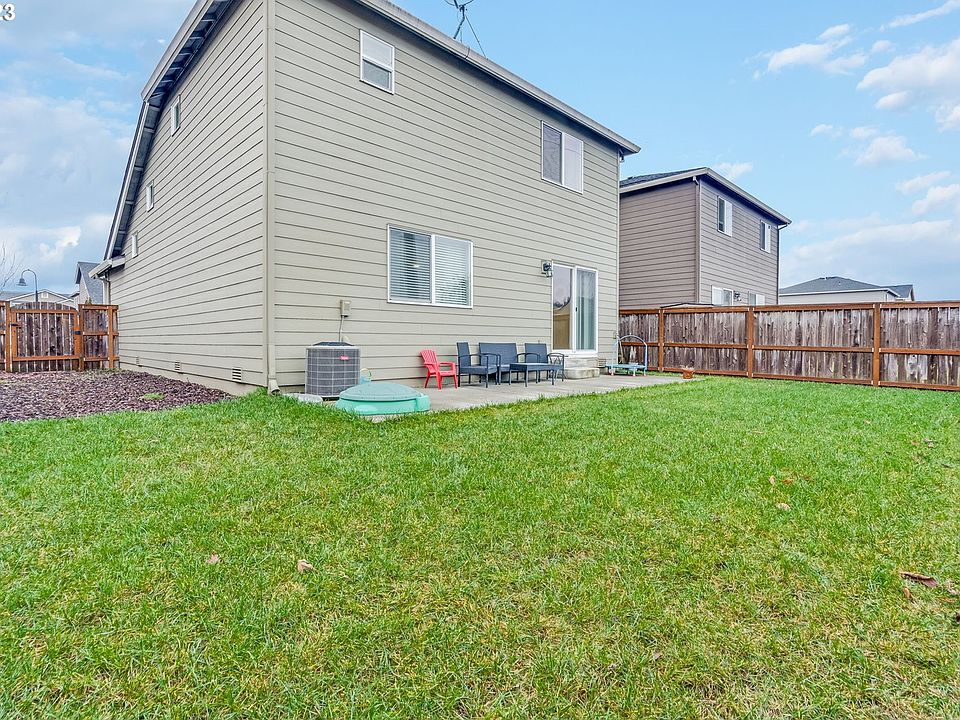 1st image of 11603 NE 131st Pl