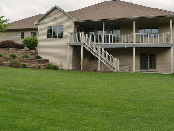 2nd image of N3264 Feather Ridge Dr