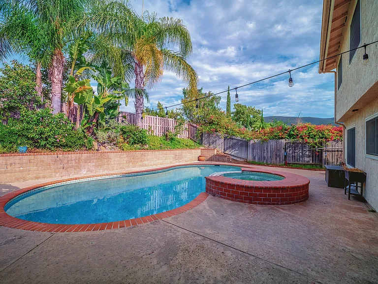 1015 Sparrow Ct — Photo 10