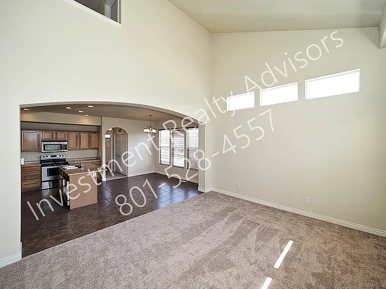 41 E Durham St — Photo 19