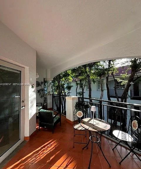 3125 NE 184th St #1305 — Photo 10