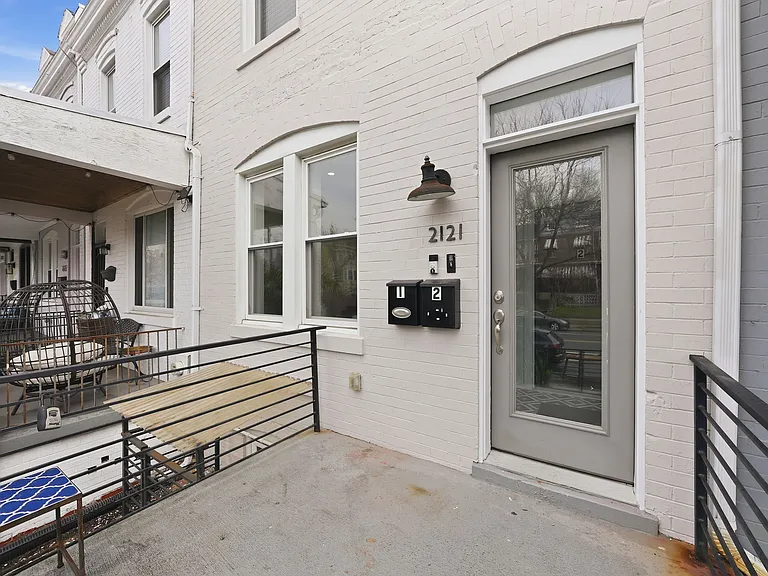 2121 4th St NE #1 — Photo 30