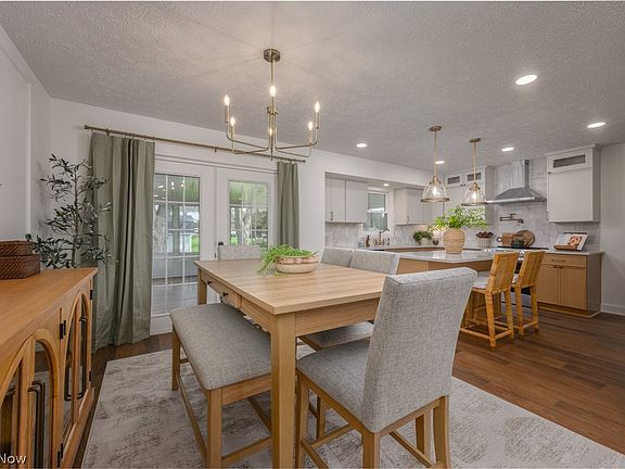 5th image of 11490 Peach Glen Ave NW