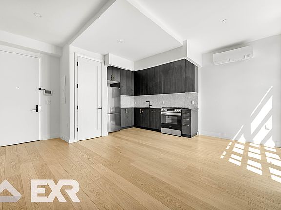 4th image of 875 4th Ave #835