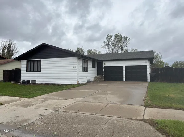 2414 15th Ave W, Williston, ND 58801
