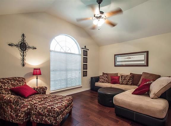 4th image of 1716 Ingleside Dr