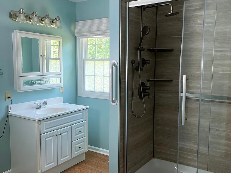 346 Carmen Dr — Photo 15