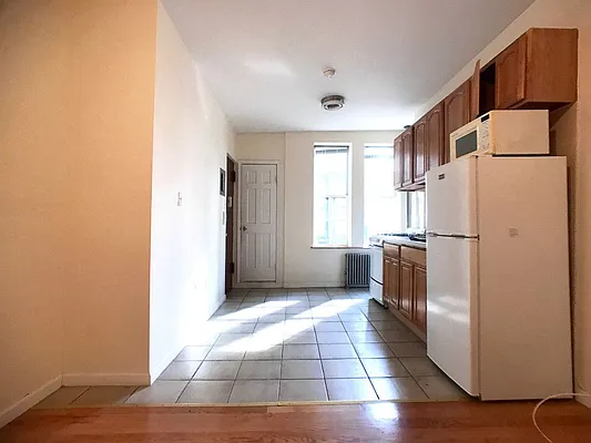 Rented by Sovereign Associates | media 8