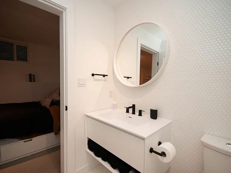 563 Union St #2 — Photo 12