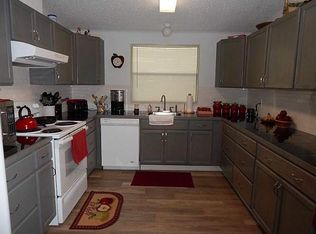 1115 Dewitt St, Sebring, FL 33872