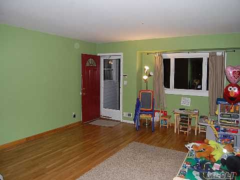 4th image of 51 Tanglewood Dr