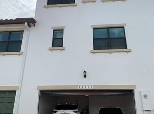 11663 SW 13th Ct, Pembroke Pines, FL 33025