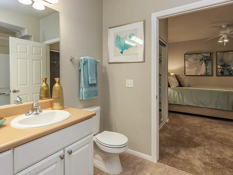 2c2 1119 SQFT 2 Bed 2 Bath